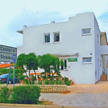 Apartments Panonija Novalja Bagian luar foto