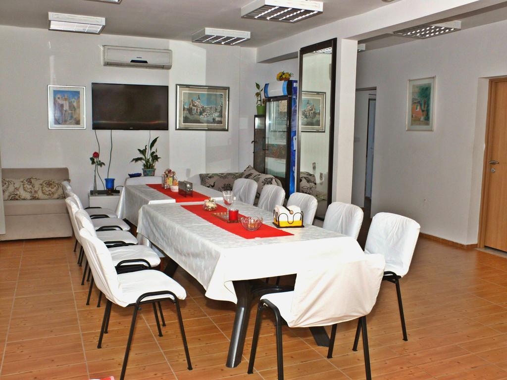 Apartments Panonija Novalja Bagian luar foto