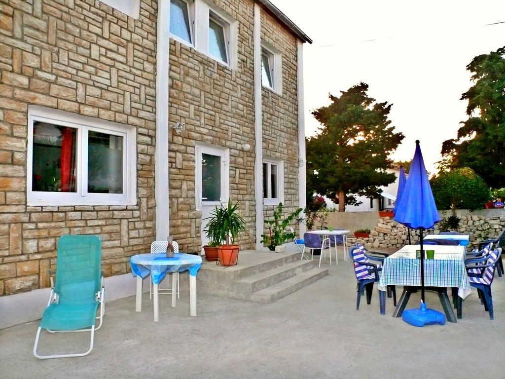 Apartments Panonija Novalja Bagian luar foto
